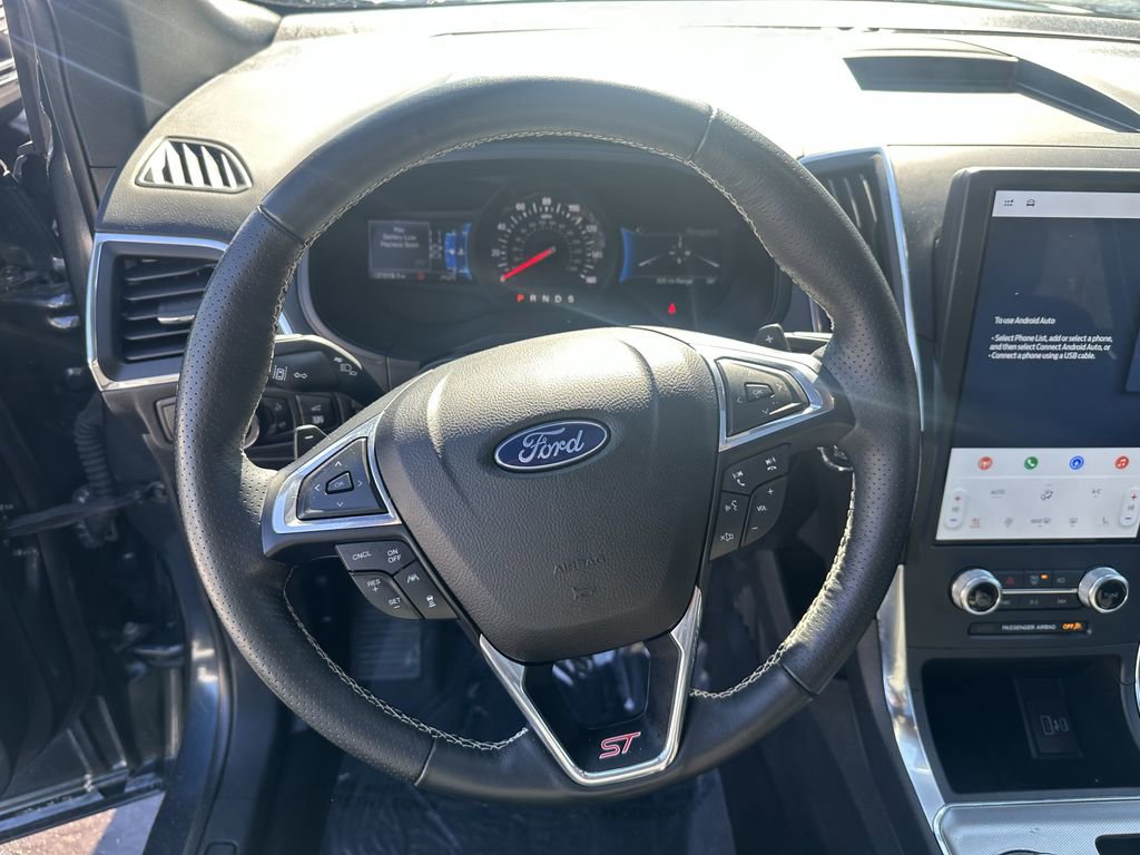 Used 2023 Ford Edge ST w/ Equipment Group 401A AWD/4WD image 14
