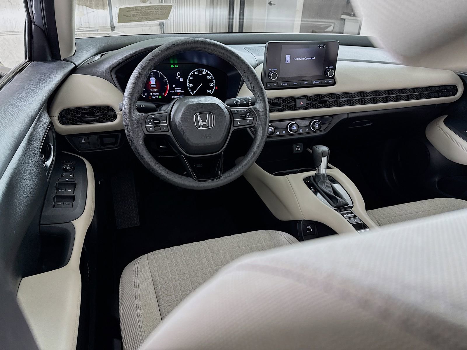 Used 2023 Honda HR-V LX image 18