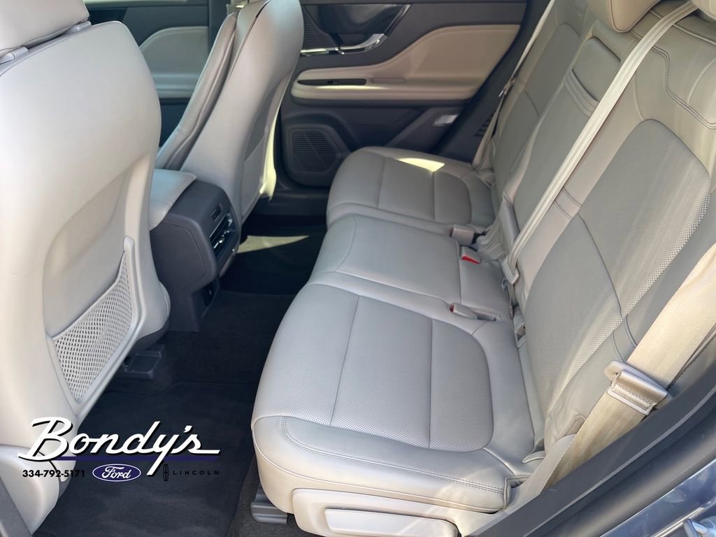 Used 2022 Lincoln Corsair FWD w/ Equipment Group 101A image 11