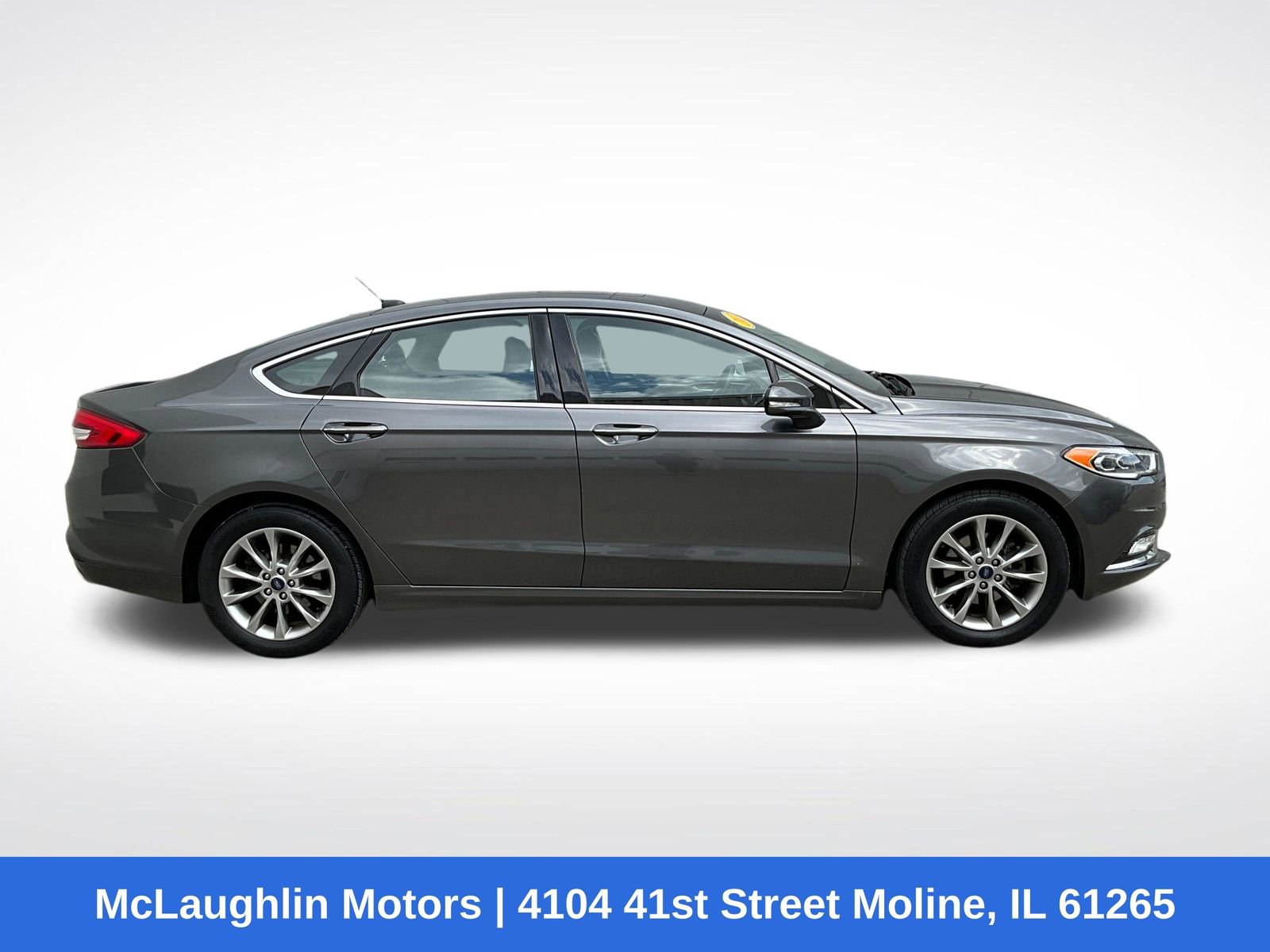 Used 2017 Ford Fusion SE w/ Fusion SE Technology Package FWD image 20