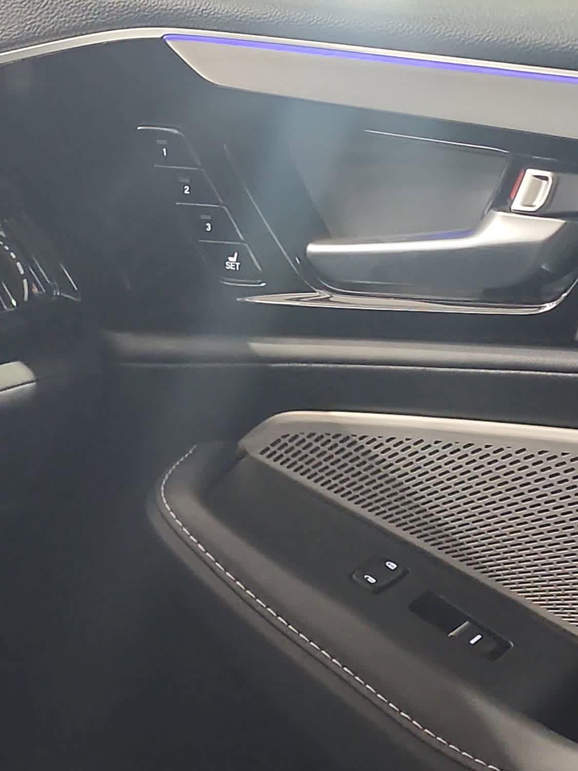 Used 2024 Acura MDX FWD w/ Technology Package image 31