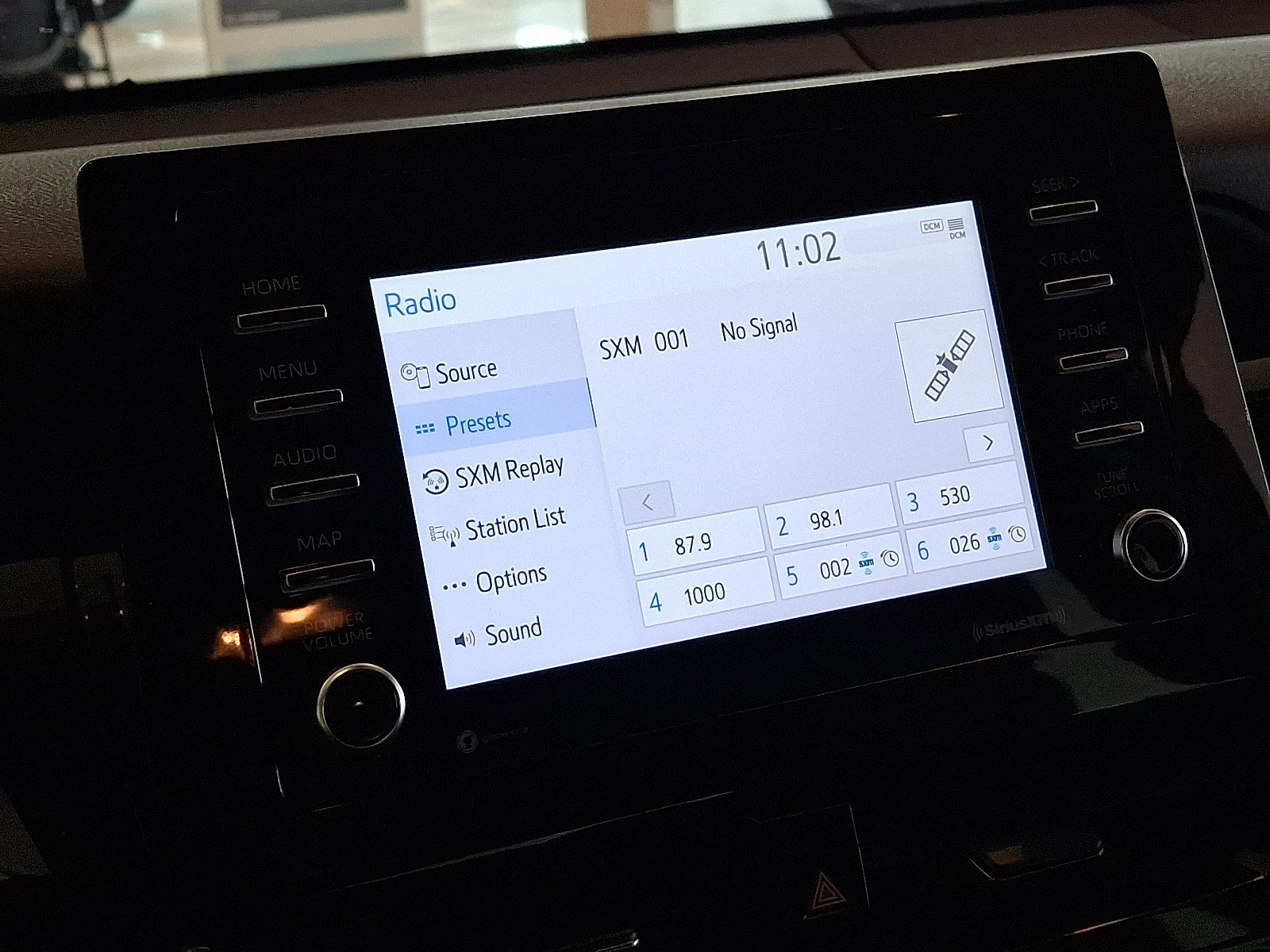 Used 2022 Toyota Camry LE AWD/4WD image 18