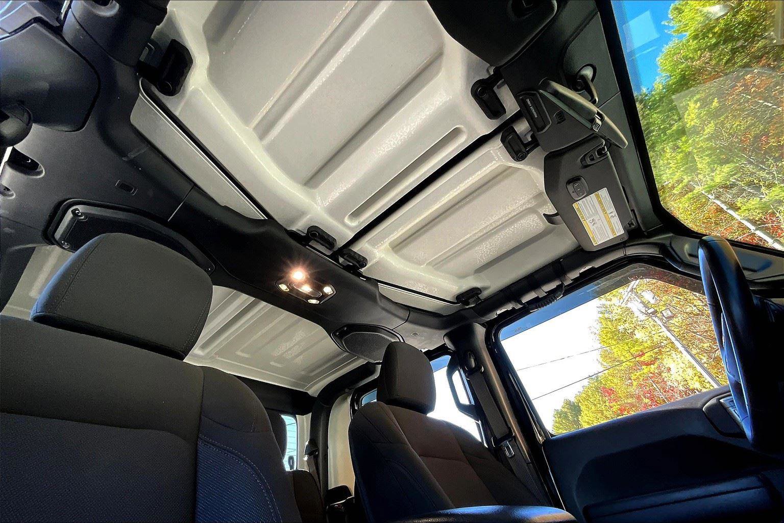 Used 2022 Jeep Gladiator Sport image 23