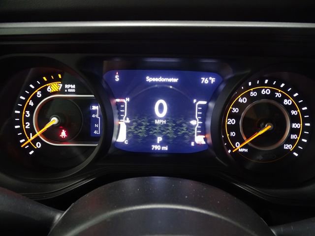 Used 2024 Jeep Wrangler Sahara image 25