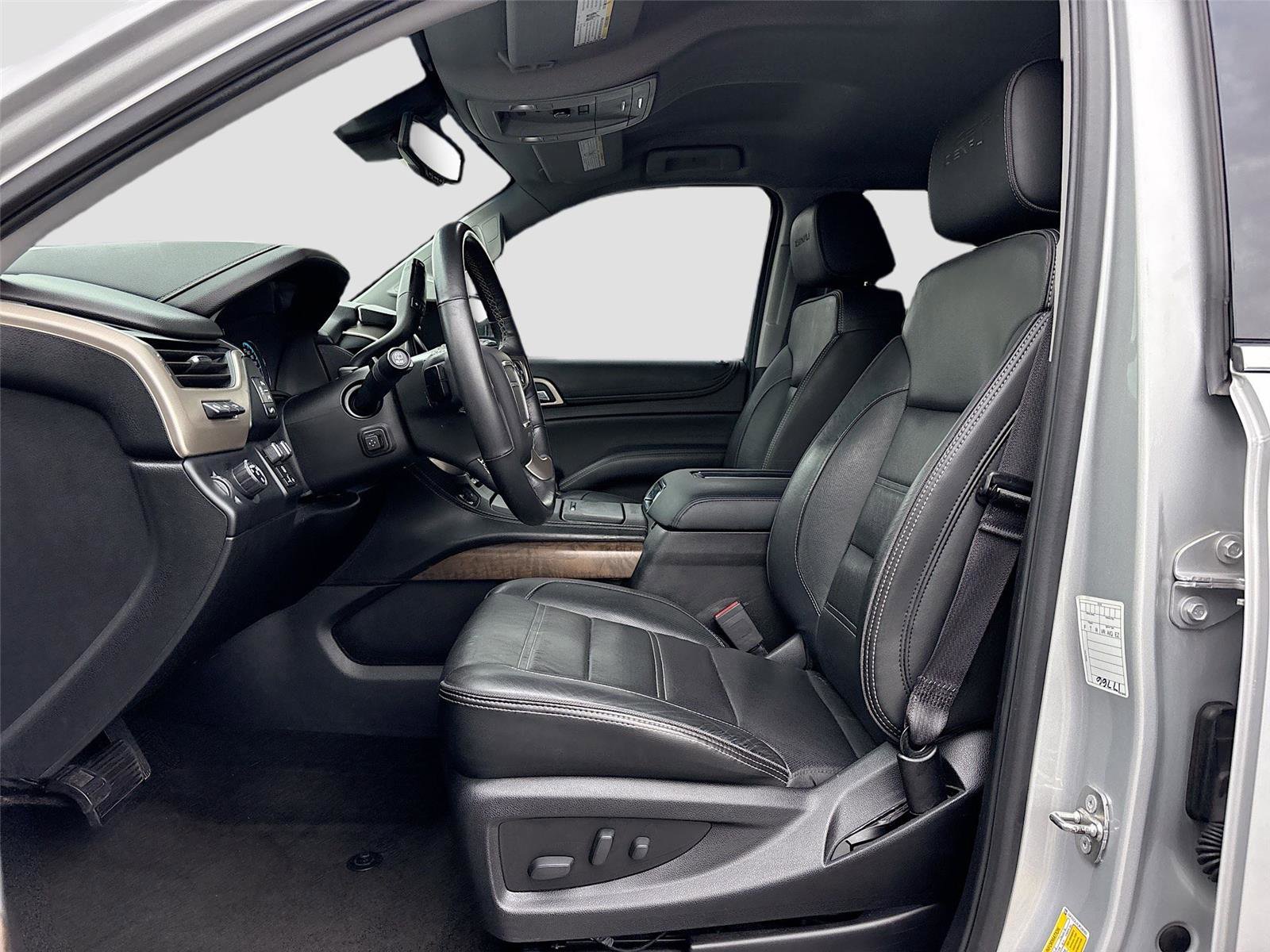 Used 2018 GMC Yukon Denali RWD image 26