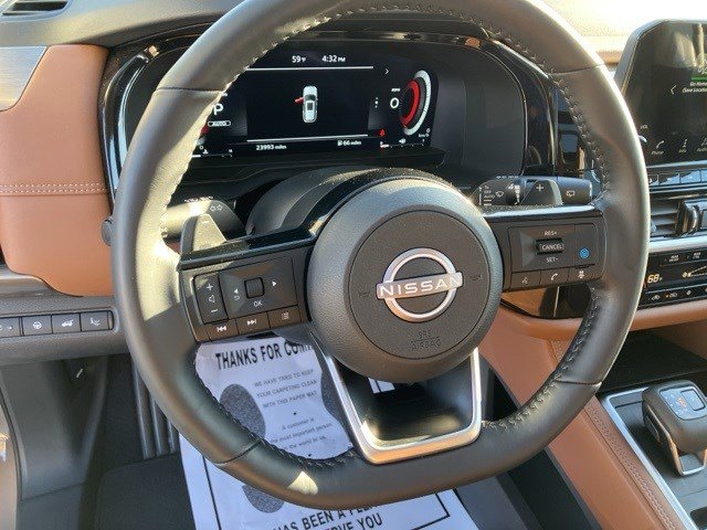 Used 2024 Nissan Pathfinder Platinum w/ Cargo Package image 17