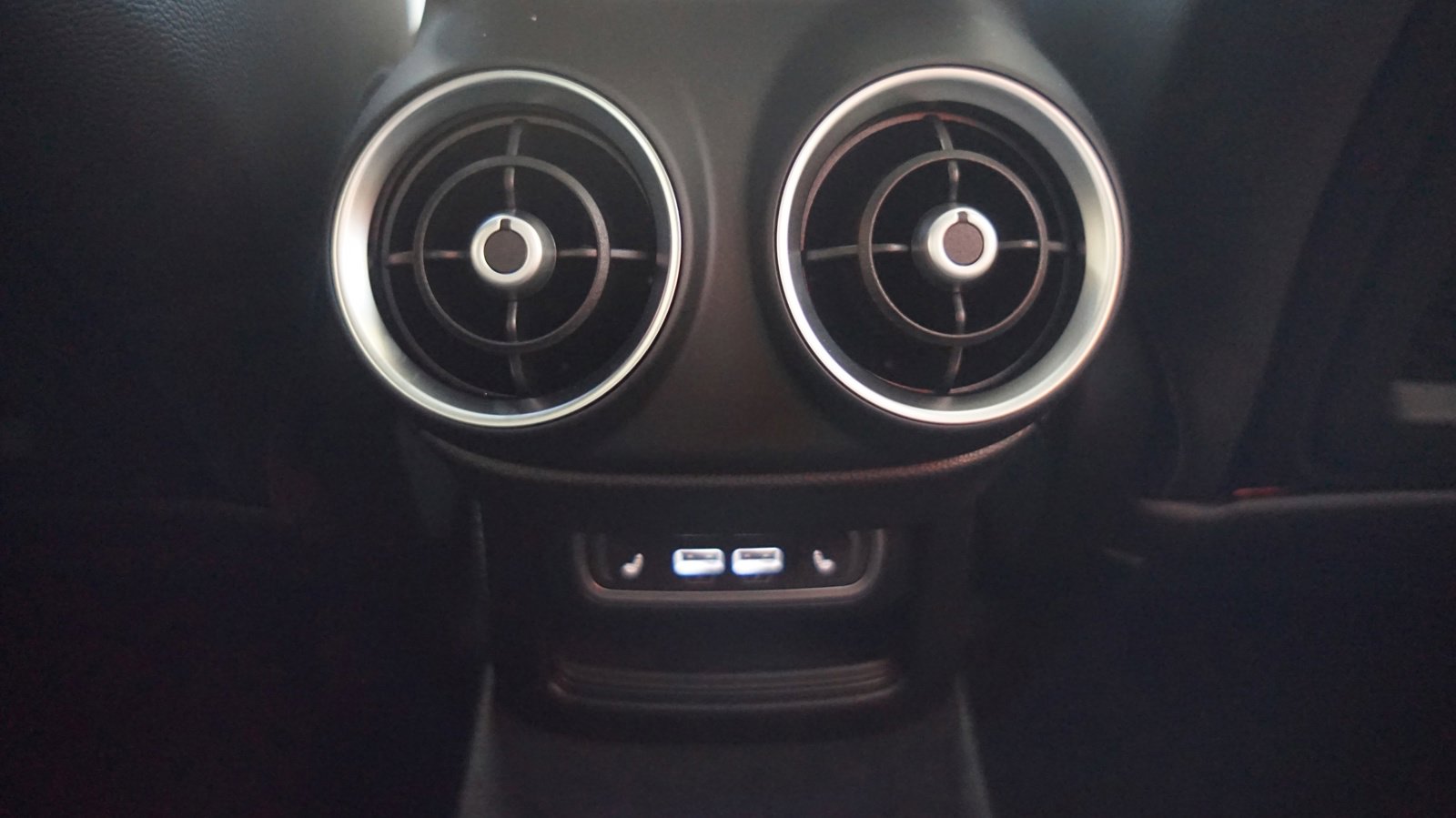 New 2024 Alfa Romeo Stelvio Sprint image 28