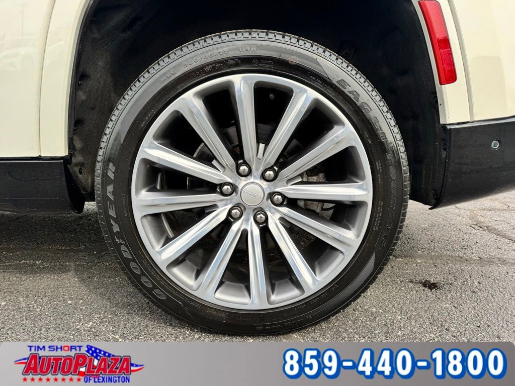 Used 2022 Jeep Grand Wagoneer Series II w/ Premium Group II AWD/4WD image 9