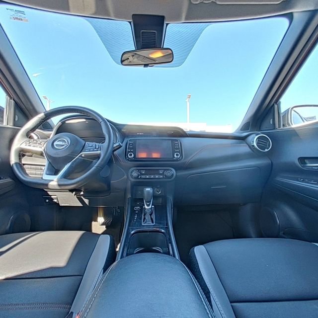 Used 2023 Nissan Kicks SR w/ SR Premium Package FWD image 24