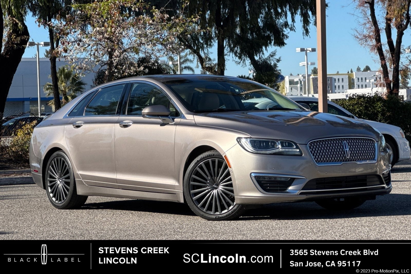 Used 2018 Lincoln MKZ Reserve w/ Luxury Package image 1