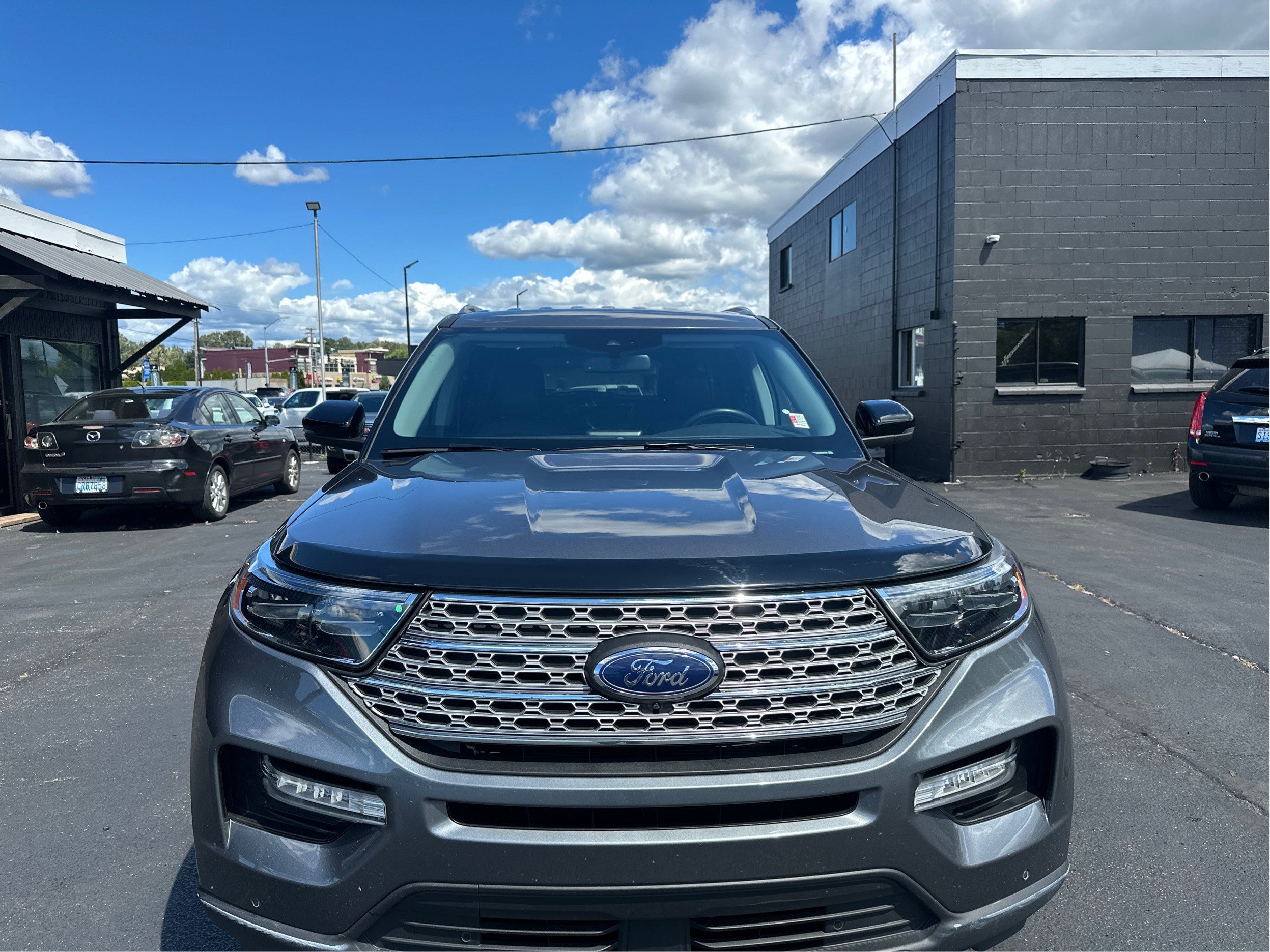 Used 2024 Ford Explorer Limited AWD/4WD image 24