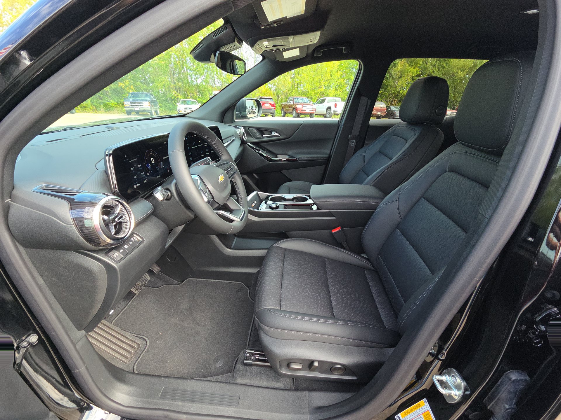 New 2027 Chevrolet Equinox LT w/ Convenience Package II AWD/4WD image 15