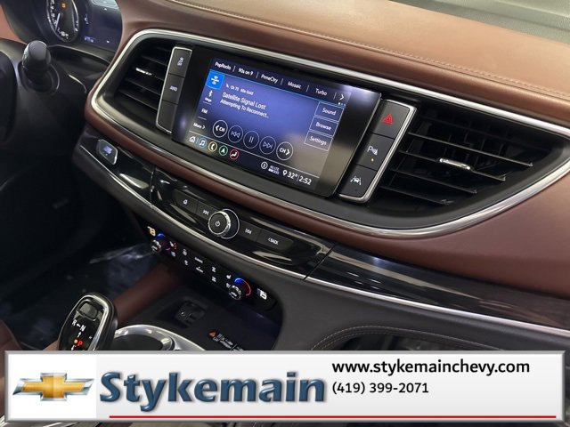 Used 2020 Buick Enclave Avenir image 18