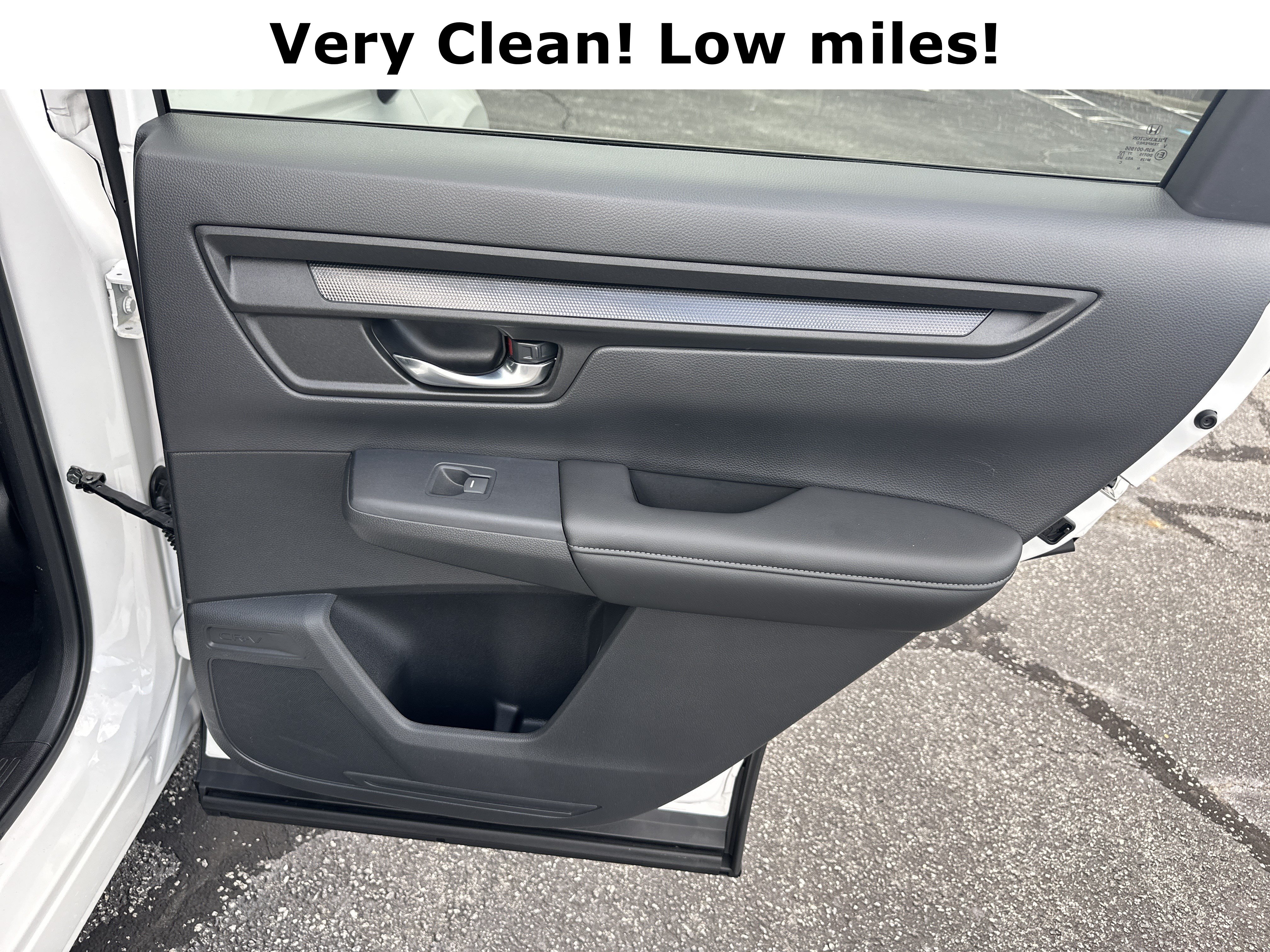 Used 2025 Honda CR-V EX image 18