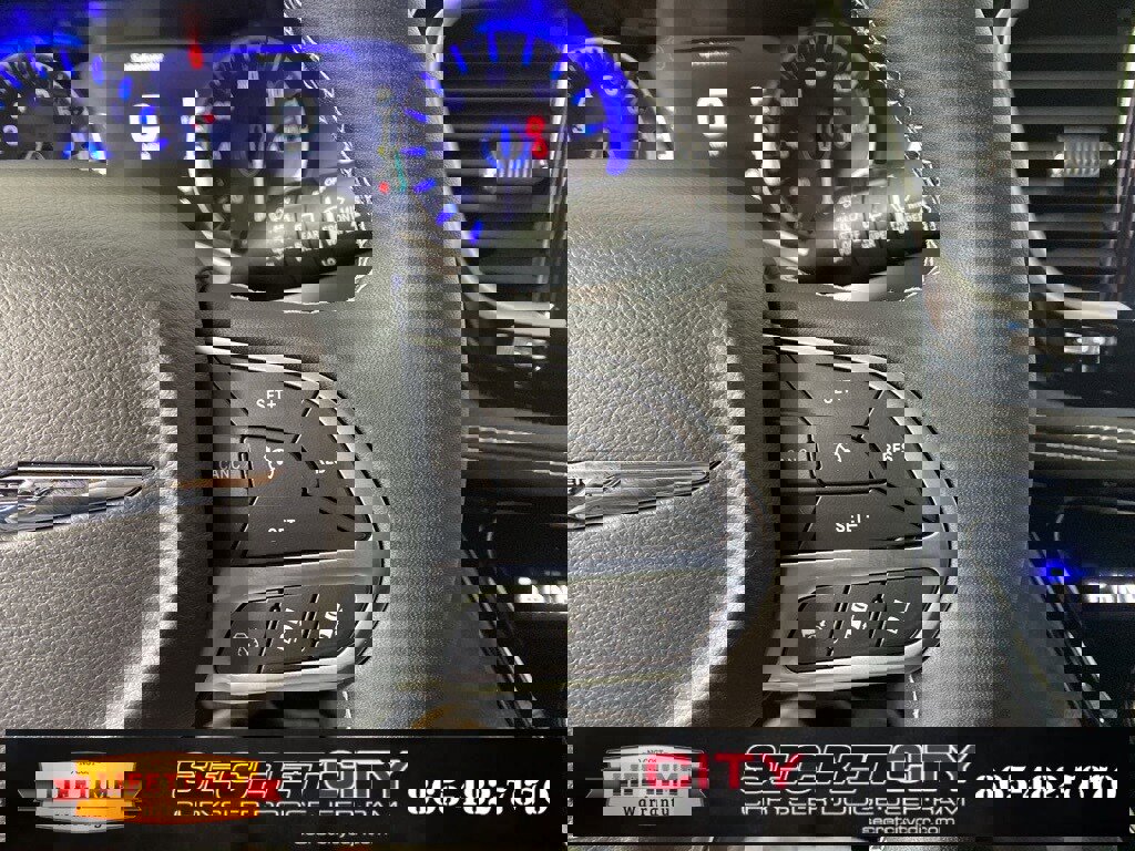 New 2026 Chrysler Pacifica Select image 16