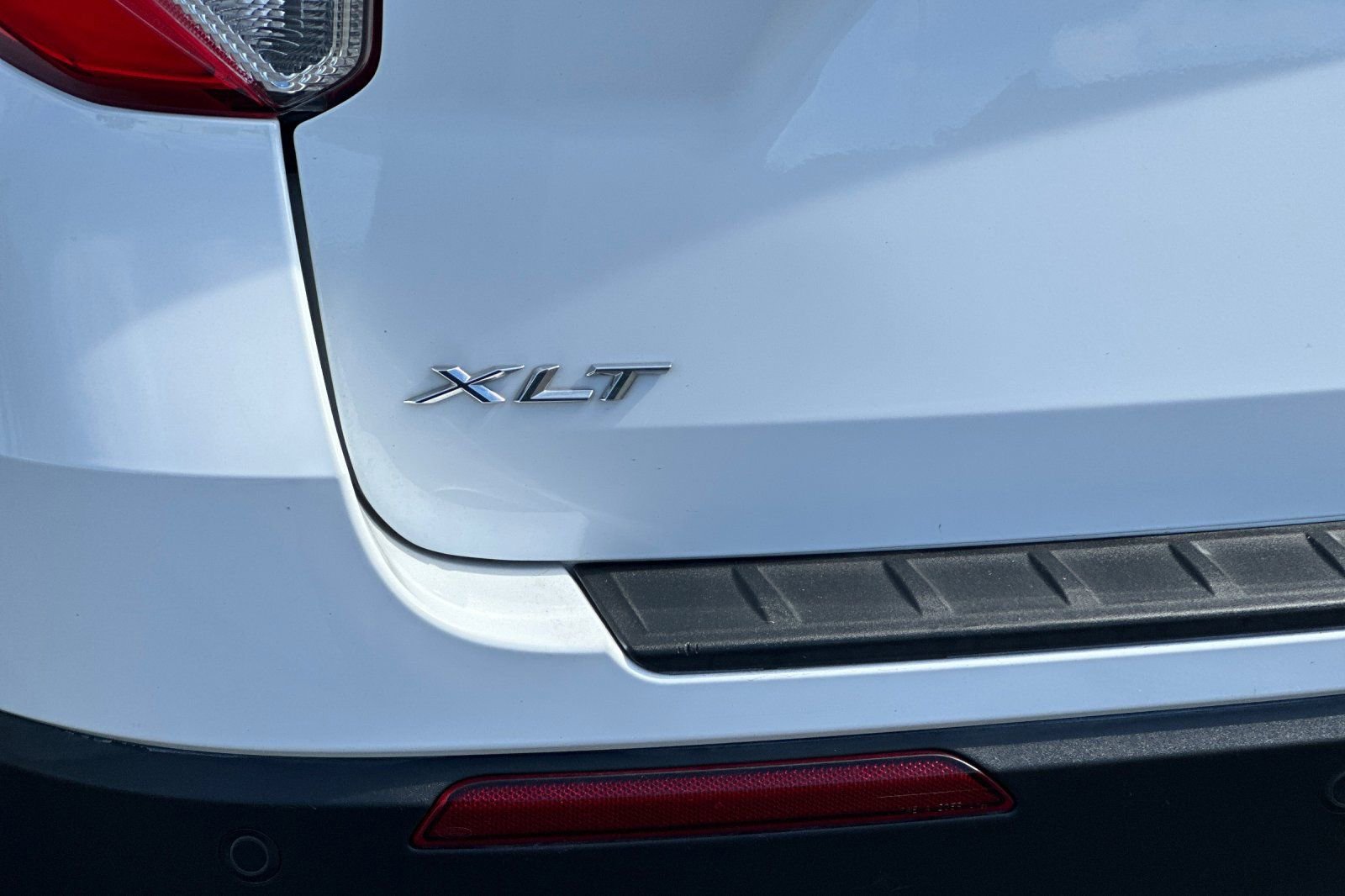 Used 2023 Ford Explorer XLT w/ Equipment Group 202A image 27