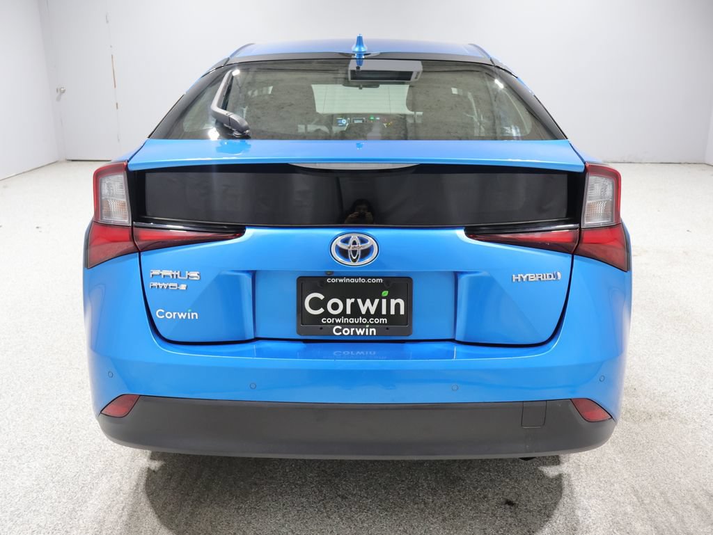 Used 2022 Toyota Prius LE AWD/4WD video 3