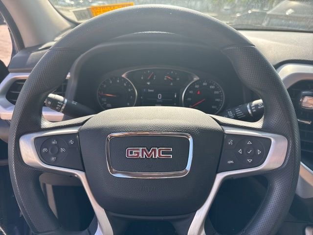 Used 2023 GMC Acadia SLE w/ Driver Convenience Package image 10