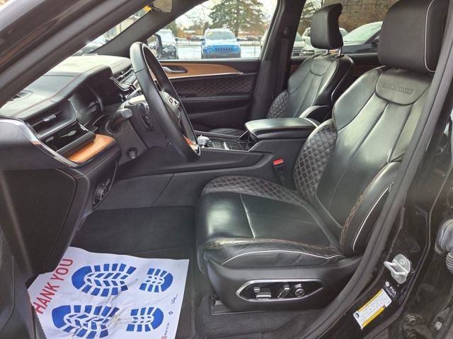 Used 2023 Jeep Grand Cherokee L Summit image 19