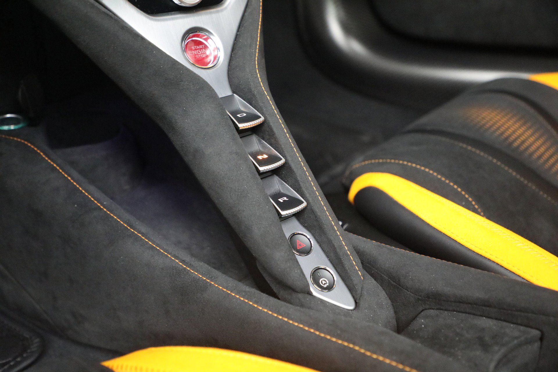 Used 2024 McLaren 750S image 29