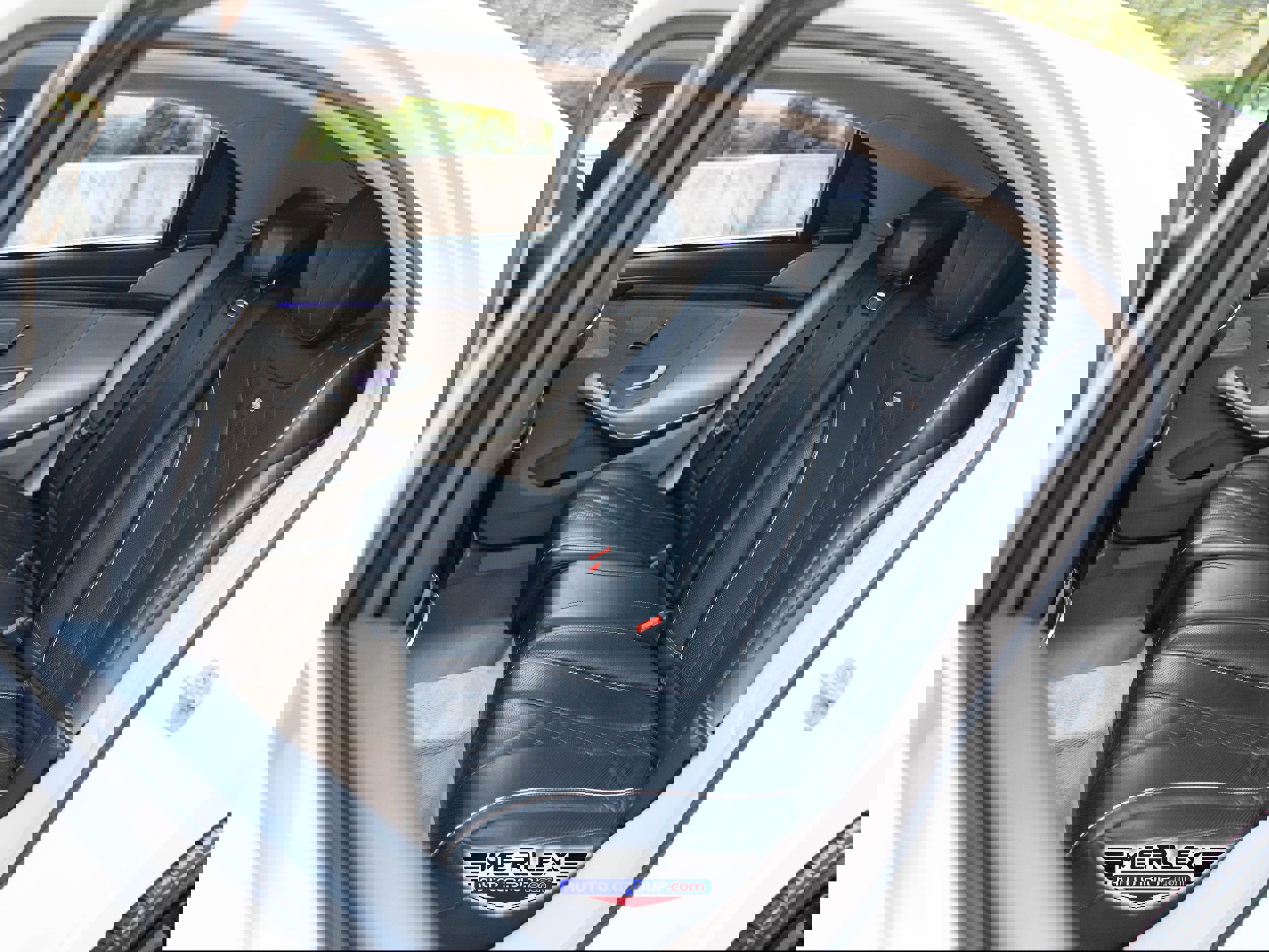 Used 2015 Mercedes-Benz S 550 Sedan image 18