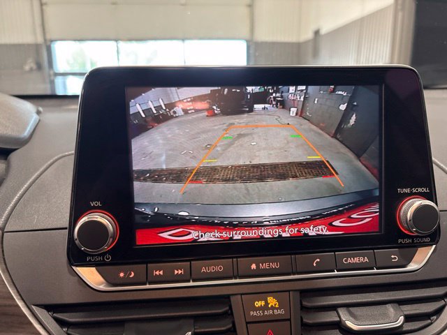 Used 2024 Nissan Altima 2.5 SV FWD image 24