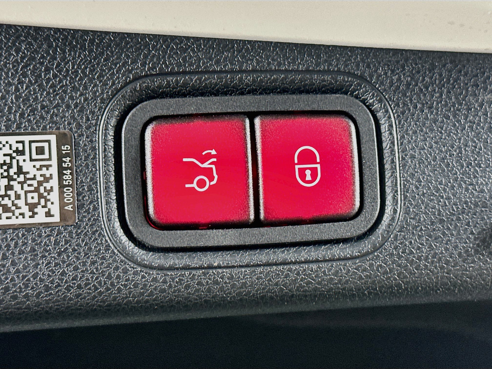 Used 2023 Mercedes-Benz E 350 4MATIC Sedan image 30