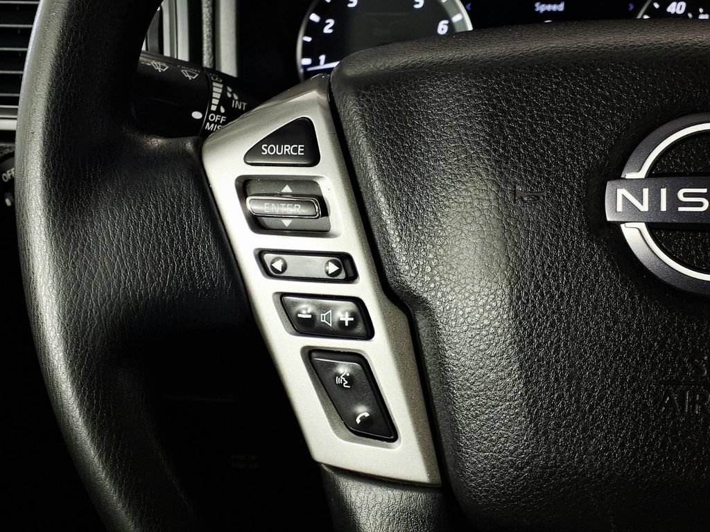 Used 2023 Nissan Titan SV RWD image 18