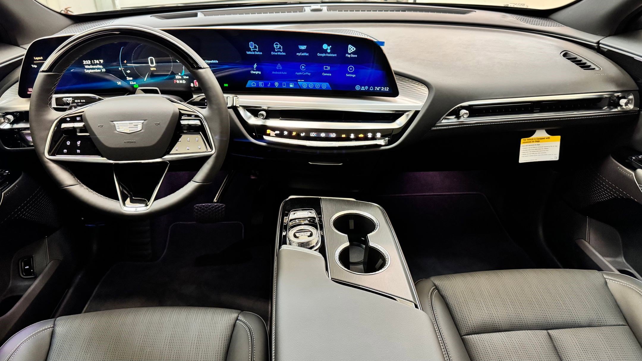New 2026 Cadillac Lyriq Sport image 16