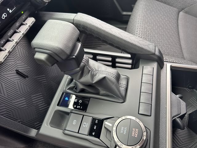 New 2026 Toyota 4Runner SR5 AWD/4WD image 18
