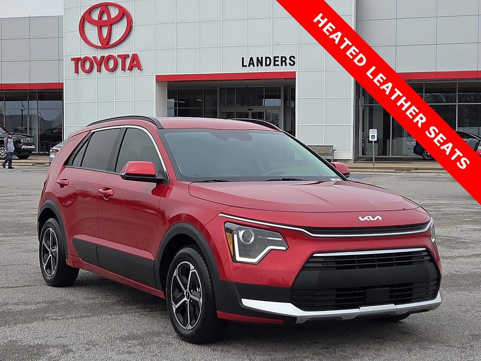 Used 2025 Kia Niro EX image 1