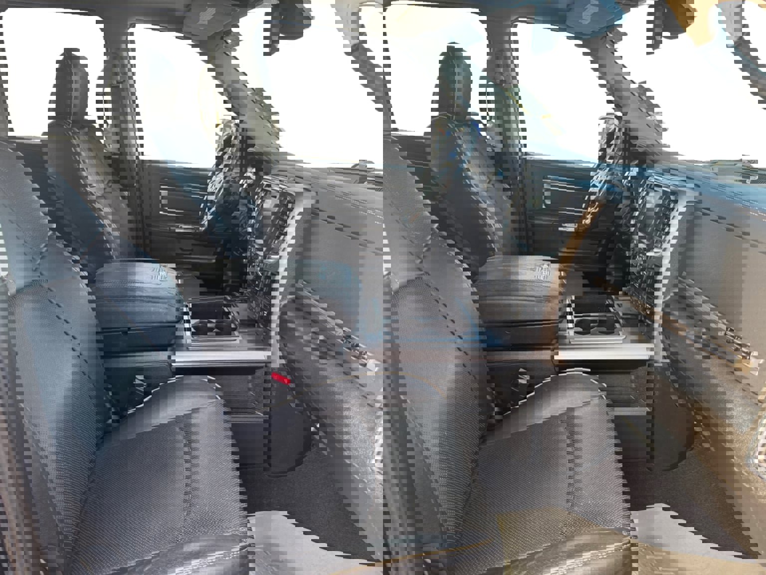 Used 2015 RAM 3500 Laramie Longhorn image 16