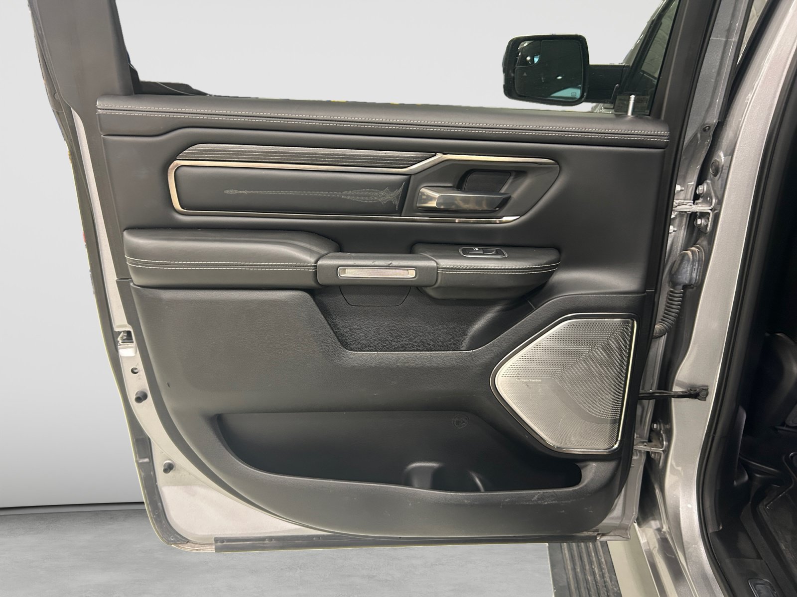 Used 2019 RAM 1500 Limited RWD image 20