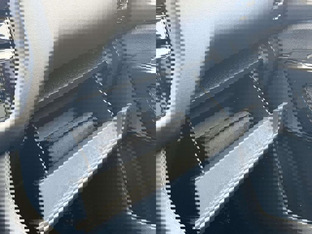 Used 2022 Nissan Pathfinder SV image 11