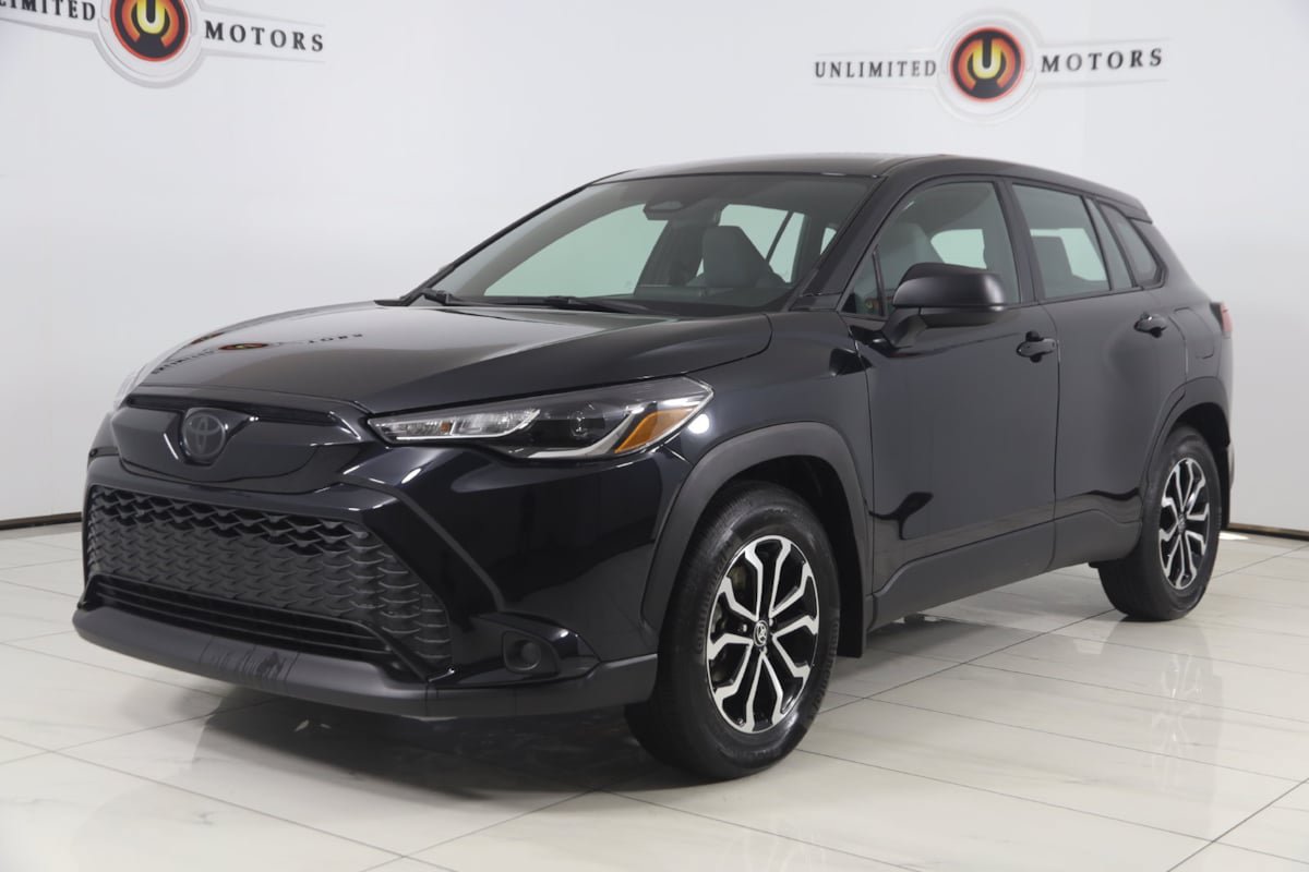Used 2025 Toyota Corolla Cross AWD Hybrid image 5