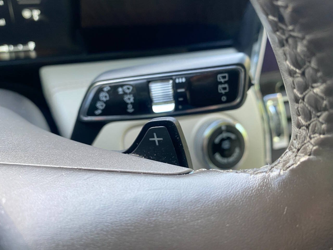 Used 2019 Lincoln Navigator Reserve AWD/4WD image 25