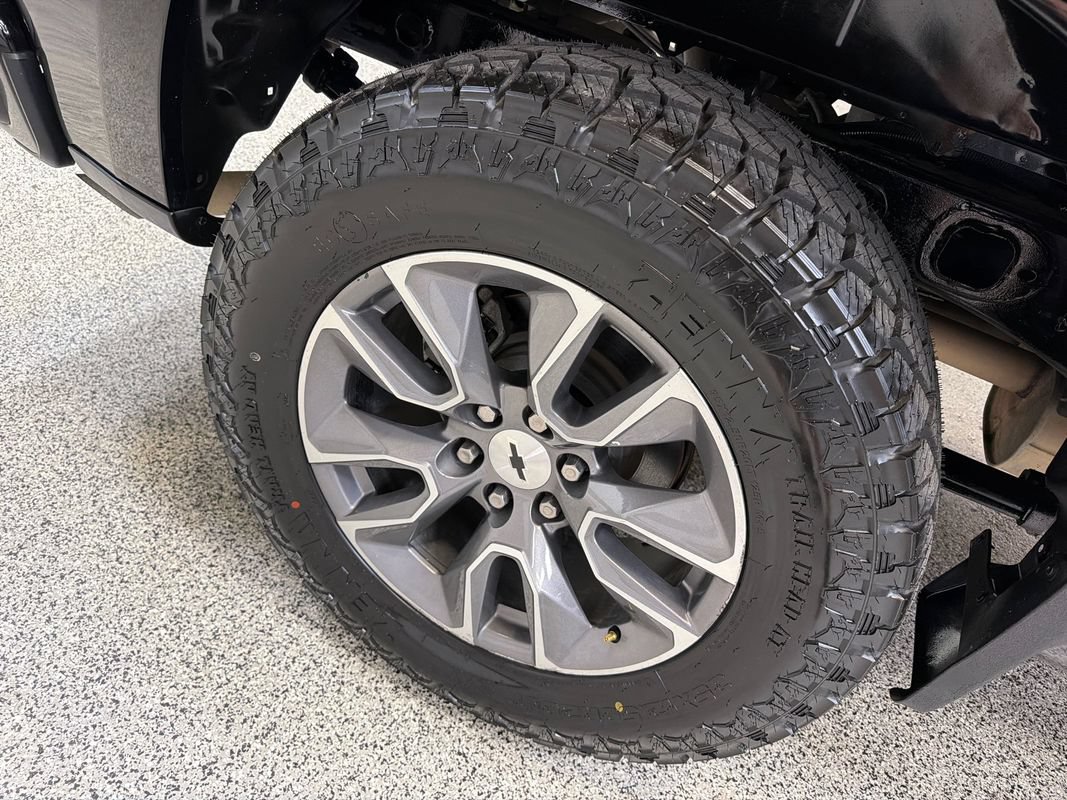 Used 2019 Chevrolet Silverado 1500 RST w/ All-Star Edition RWD image 45