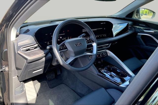 Used 2025 Audi Q5 Premium w/ Premium Plus AWD/4WD image 14