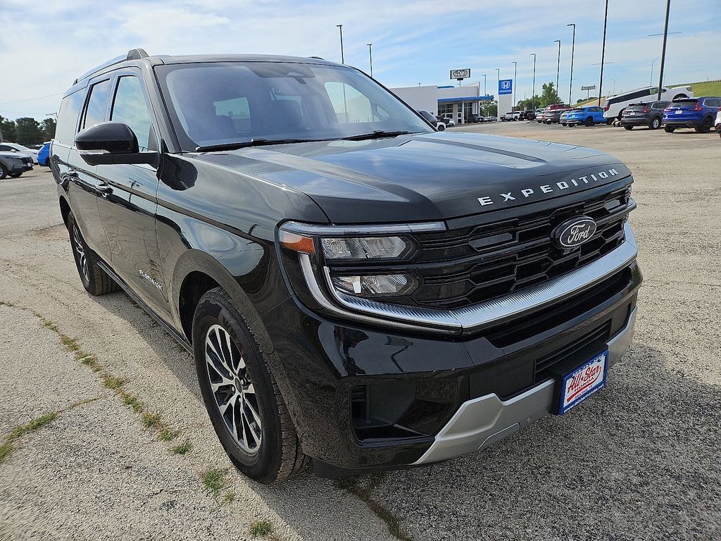 Used 2025 Ford Expedition Max Platinum AWD/4WD image 11
