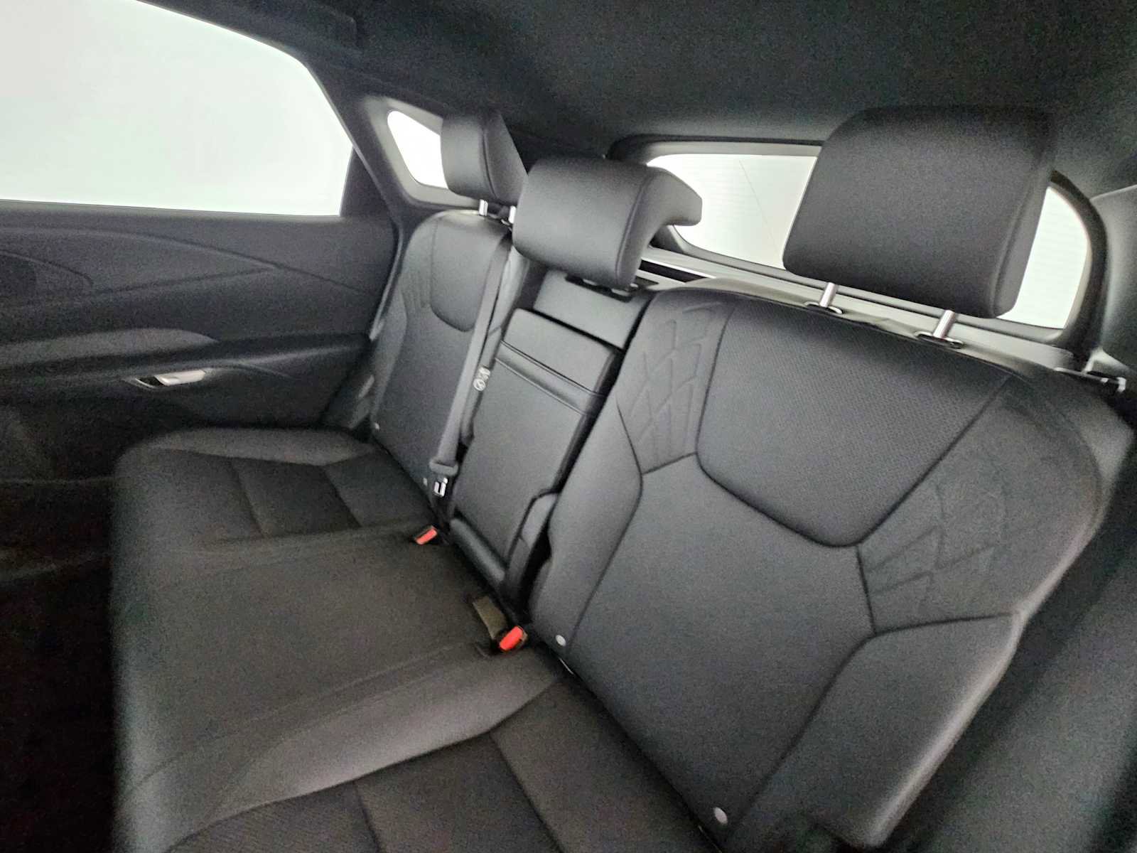 Certified 2025 Lexus RX 350 Premium w/ Accessory Package (Z1) image 17