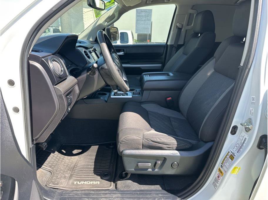 Used 2015 Toyota Tundra SR5 w/ TRD Off Road Package AWD/4WD image 12