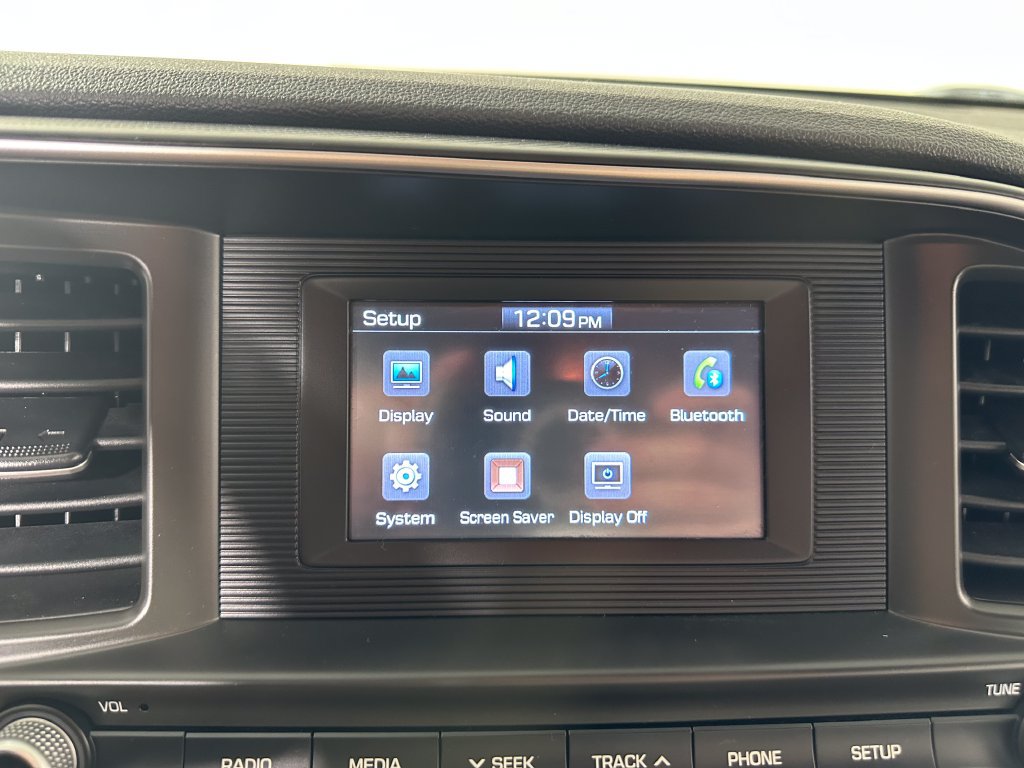 Used 2020 Hyundai Elantra SE FWD image 28