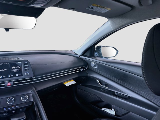 New 2026 Hyundai Elantra SE FWD image 22
