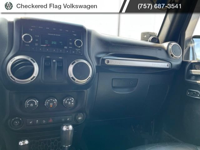 Used 2014 Jeep Wrangler Rubicon w/ Power Convenience Group AWD/4WD image 26