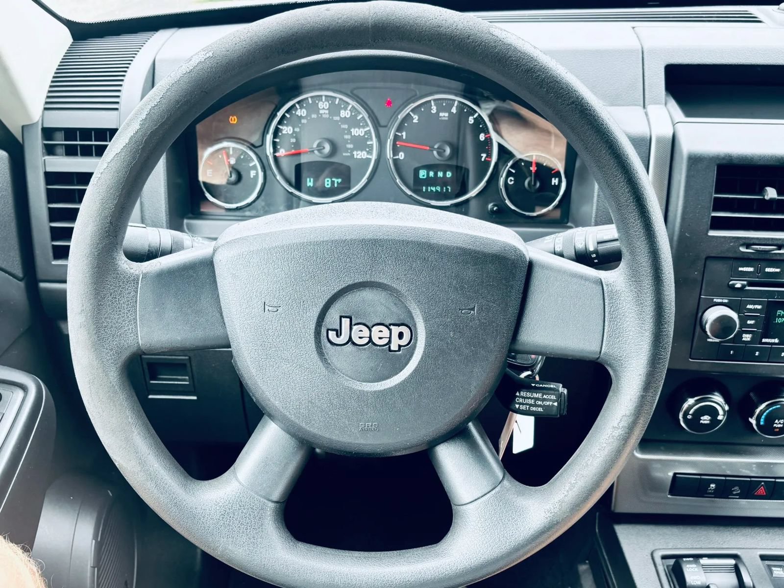 Used 2010 Jeep Liberty Sport w/ Popular Equipment Group AWD/4WD image 27