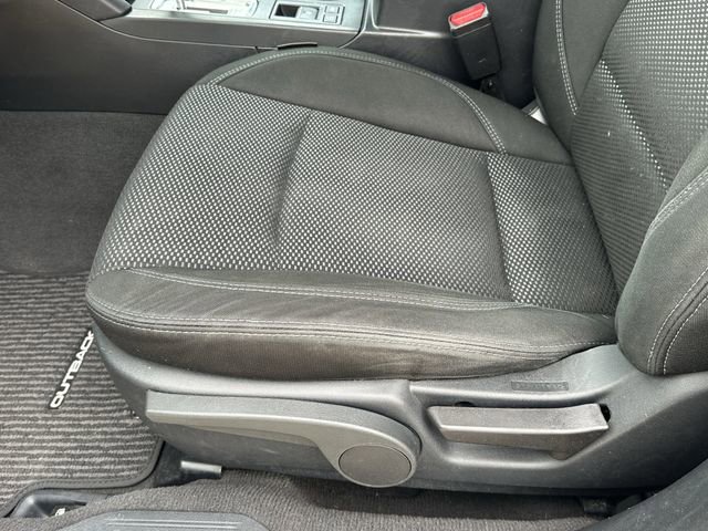 Used 2018 Subaru Outback 2.5i AWD/4WD image 24