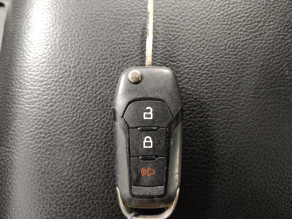 Used 2017 Ford F150 XLT AWD/4WD image 32