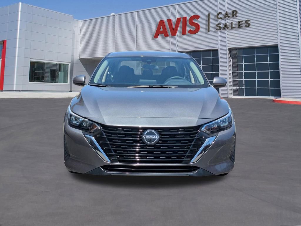 Used 2025 Nissan Sentra SV FWD image 2