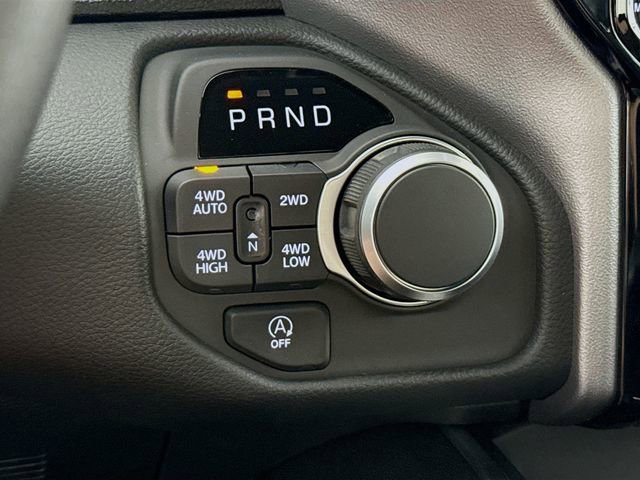 New 2026 RAM 1500 4x4 Crew Cab image 18