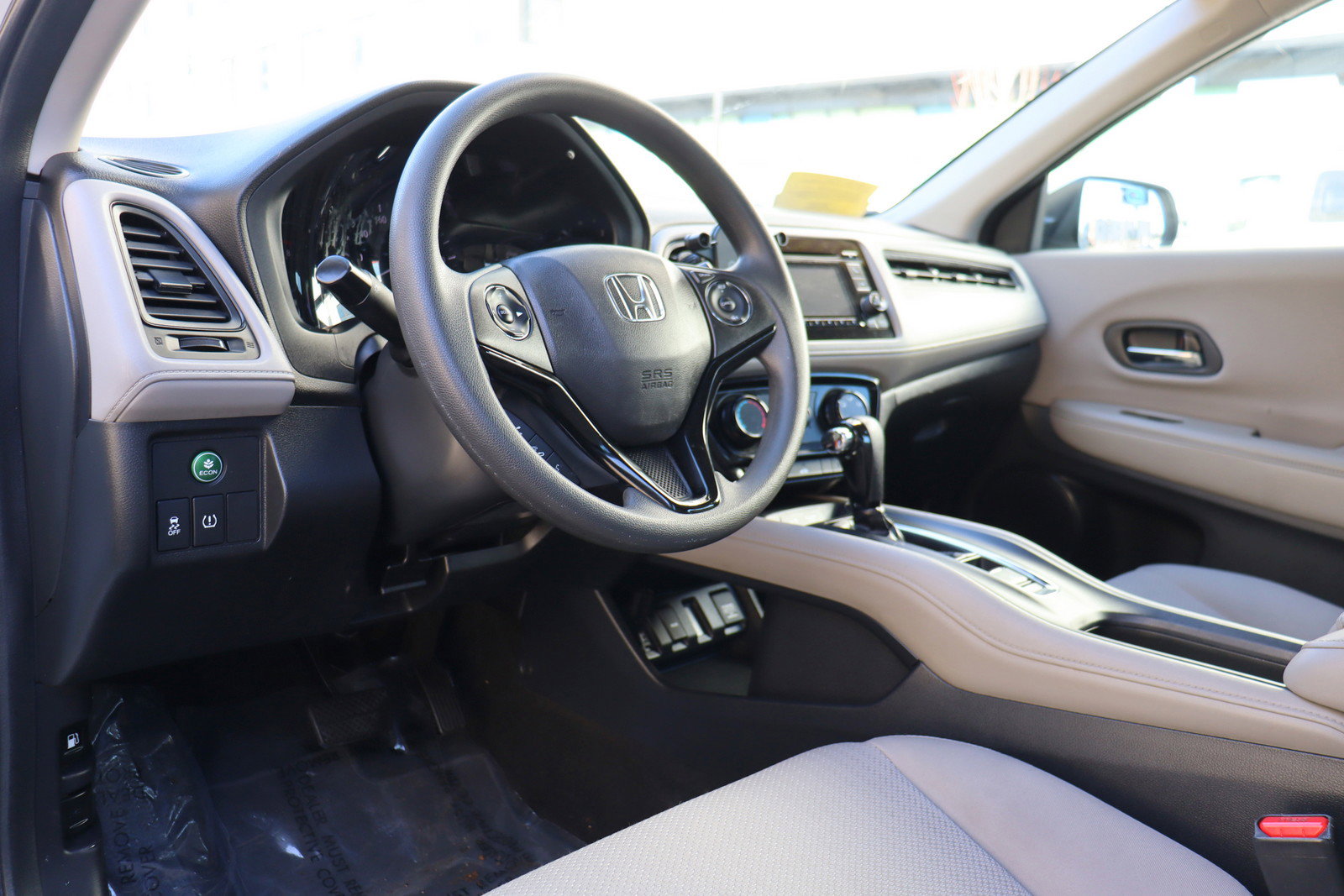 Used 2017 Honda HR-V LX image 10